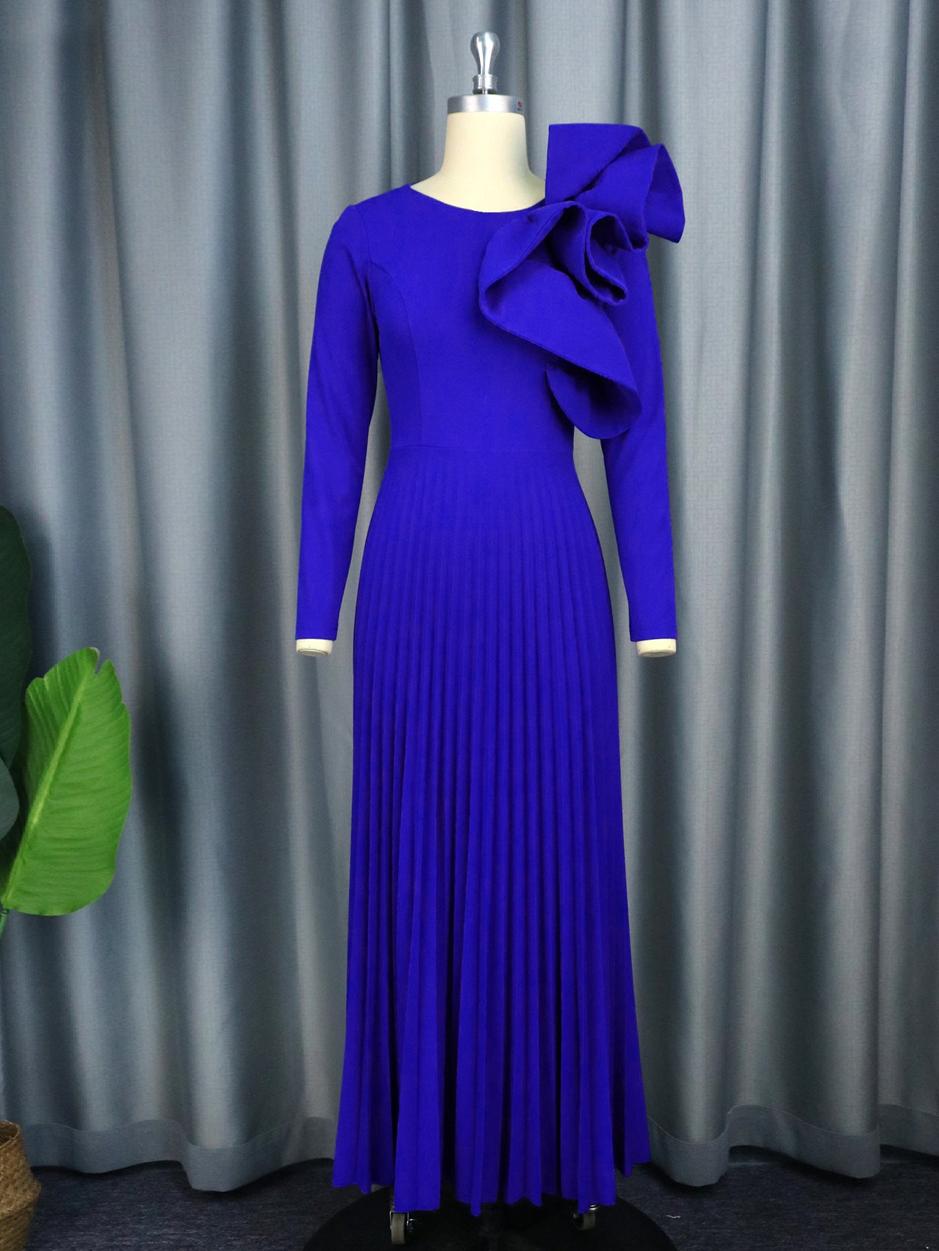 Long-sleeved Pleated Dress