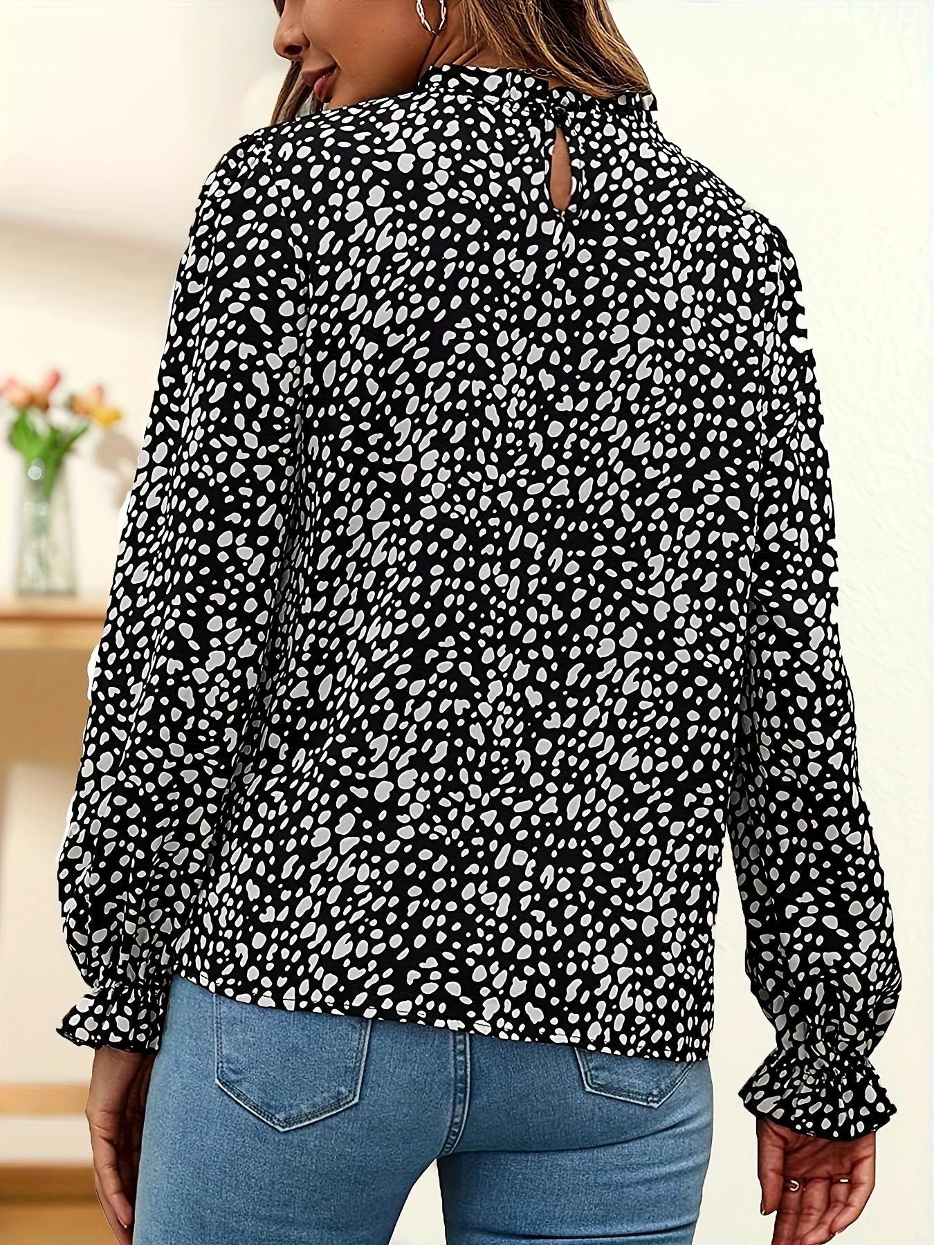 Broken Flower V-neck Long Sleeve Blouse