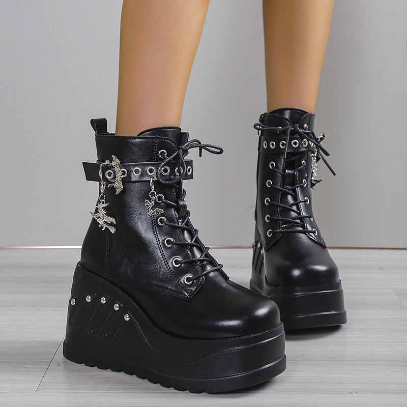 Riot Wedge Short Boots