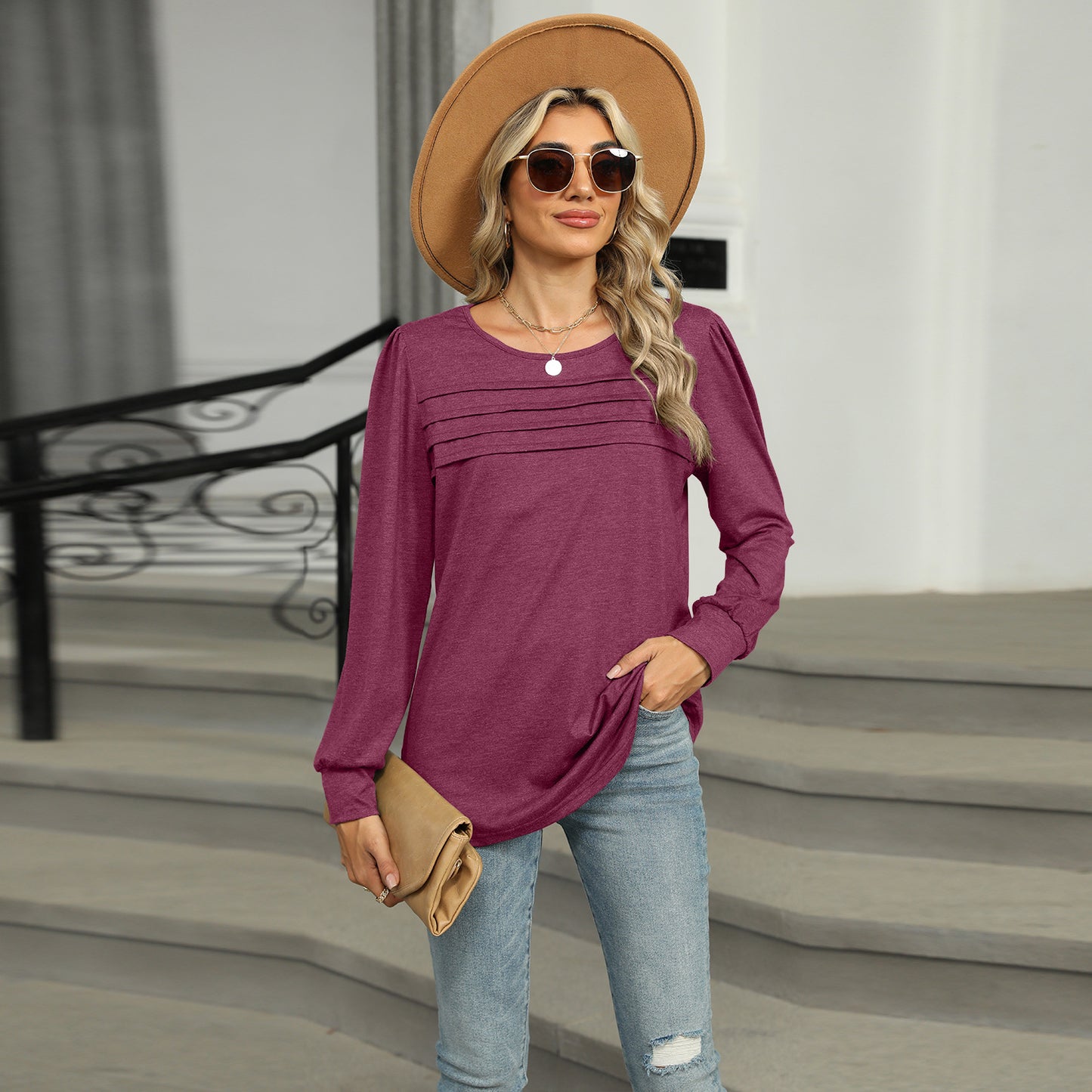 Solid Color U-neck Top